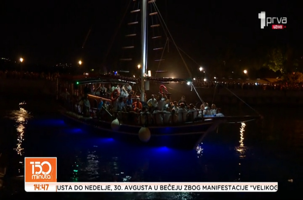 Spektakl na moru: Okićeni brodovi i zvuci mandolina oduševili Kefaloniju