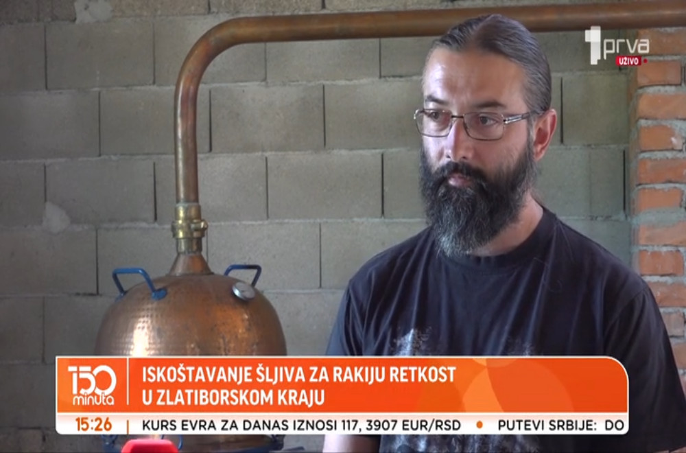 Počelo pečenje rakije na Zlatiboru: Tradicionalne metode za vrhunski kvalitet