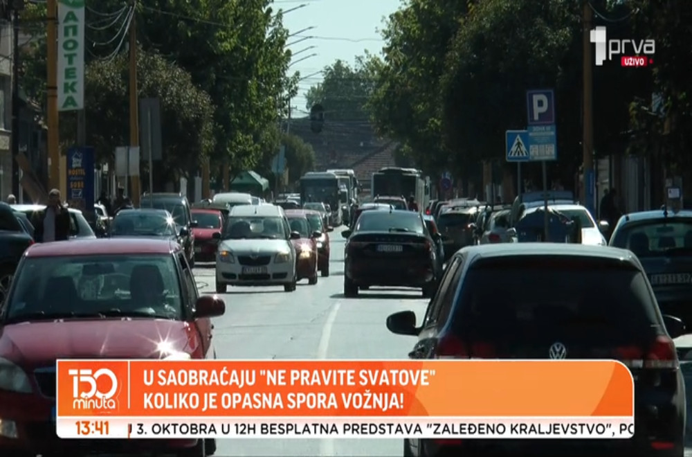 Žena vozila auto 10km/h i izazvala lakšu nezgodu, dobila četiri meseca uslovno i da plati preko 1.000 evra
