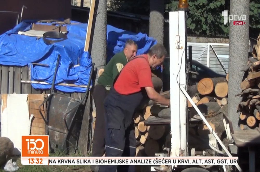 Četiri decenije seku drva: Majdanpečani otkrivaju kako izgleda priprema ogreva za zimu