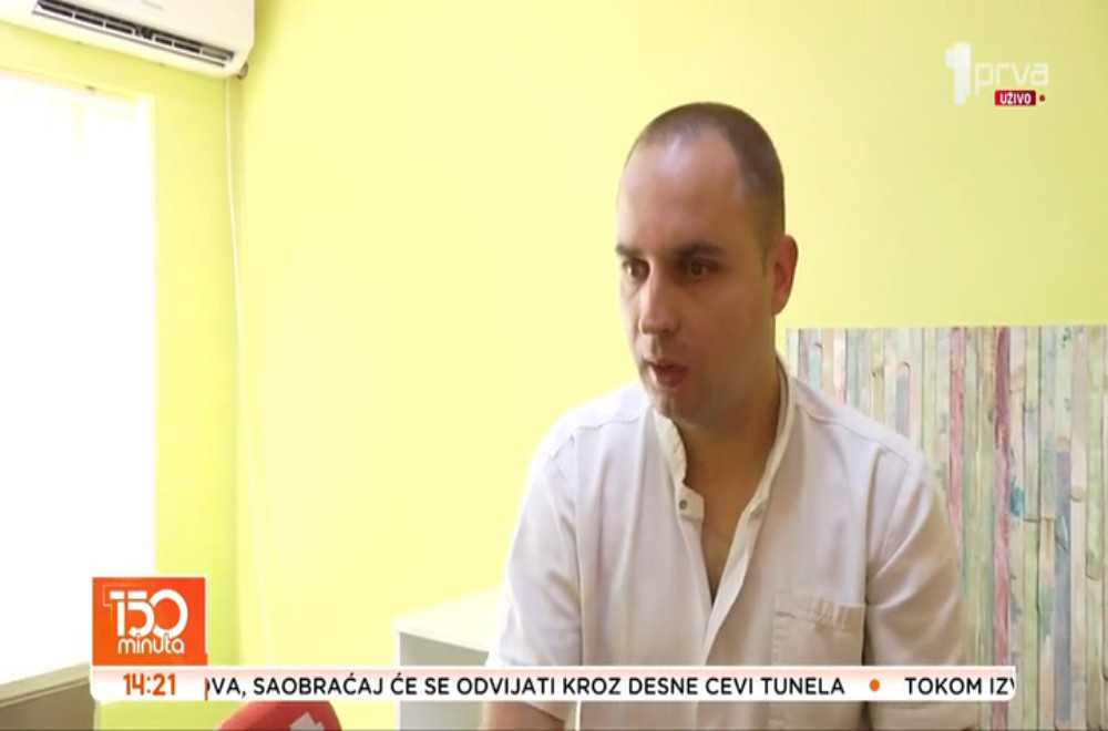 Ilija Davidović iz Guče pomaže ljudima svojim rukama, a srca osvaja pesmom