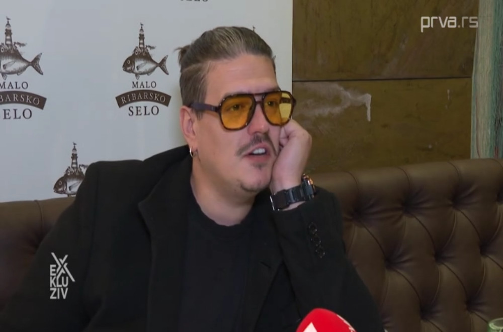 Isak Šabanović snima vlogove!