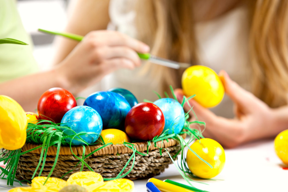 Da li znate odakle potie tradicija farbanja jaja za Uskrs?, foto: Depositphotos
