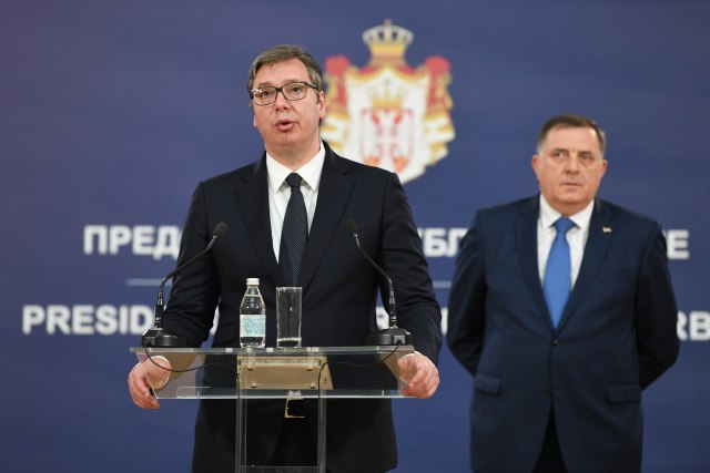 Aleksandar Vui i Milorad Dodik, foto: TANJUG/ Predsednistvo SRBIJE/DIMITRIJE GOLL