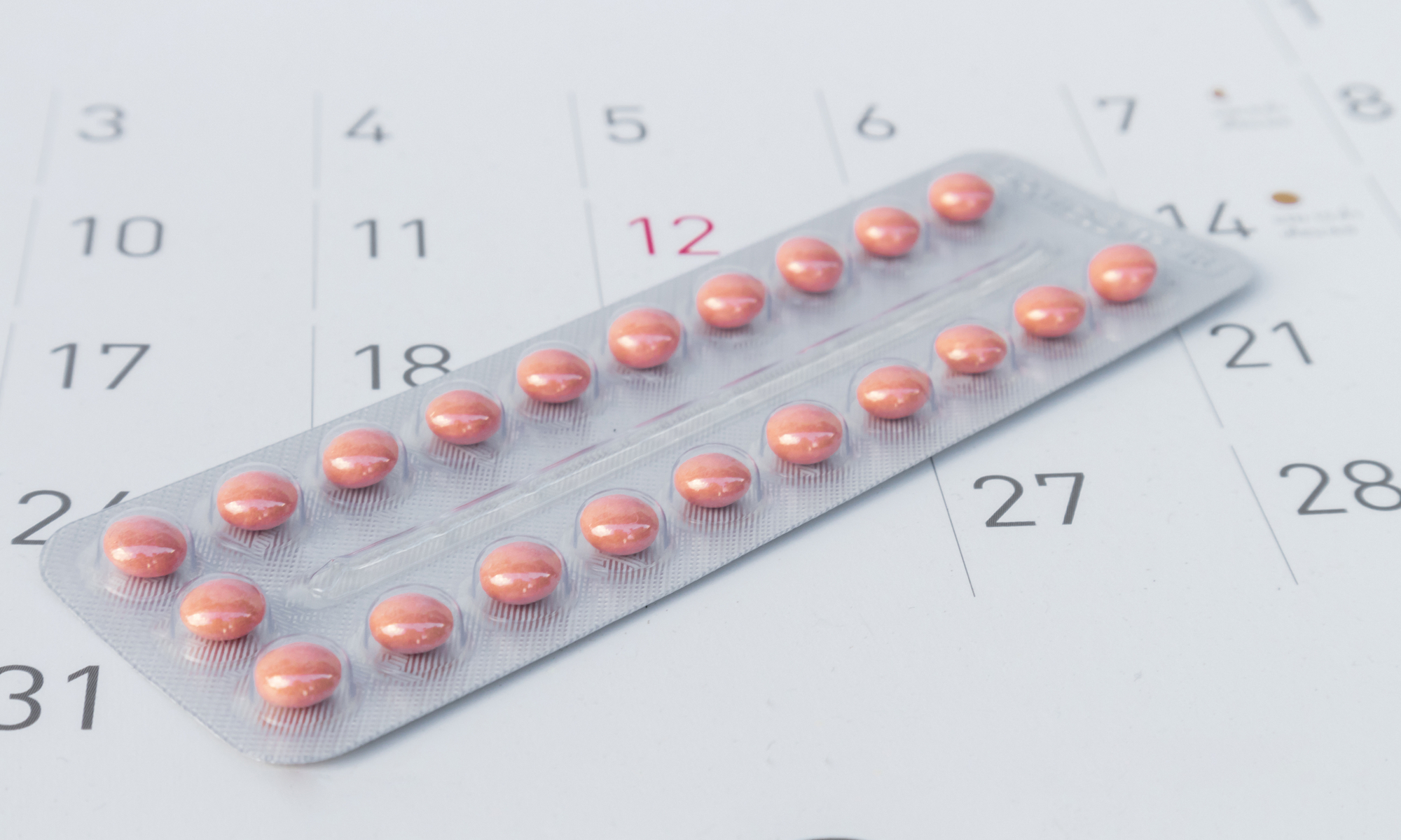 kontraceptivna pilula, foto: Depositphotos/mraoraor