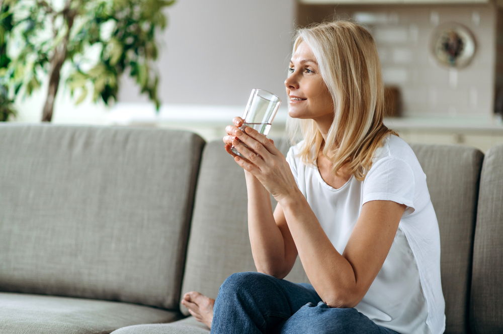 Koliko esto pijete vodu tokom dana?, foto: Kate Kultsevych/Shutterstock