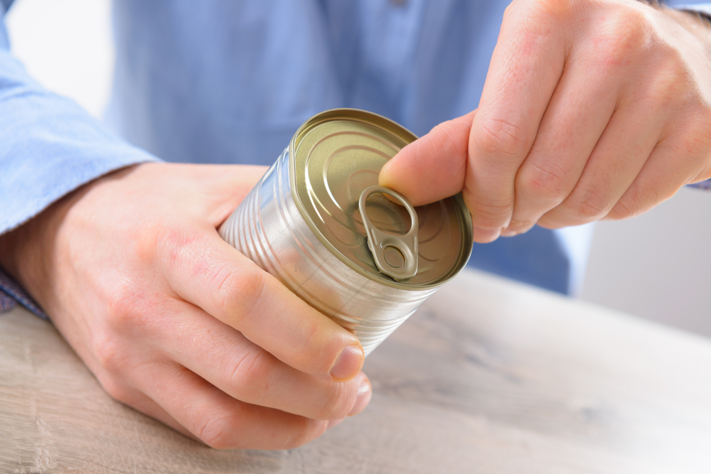 Kako se pravilno otvara konzerva?, foto: Monika Wisniewska/Shutterstock