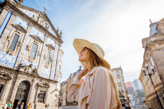 Ilustracija: Porto; Foto: RossHelen/Shutterstock